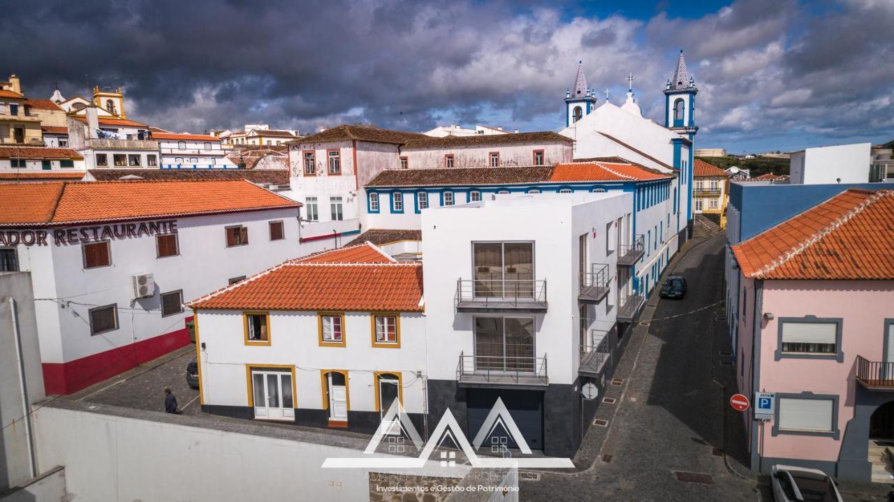 White House I Lägenhet Praia da Vitória Exteriör bild